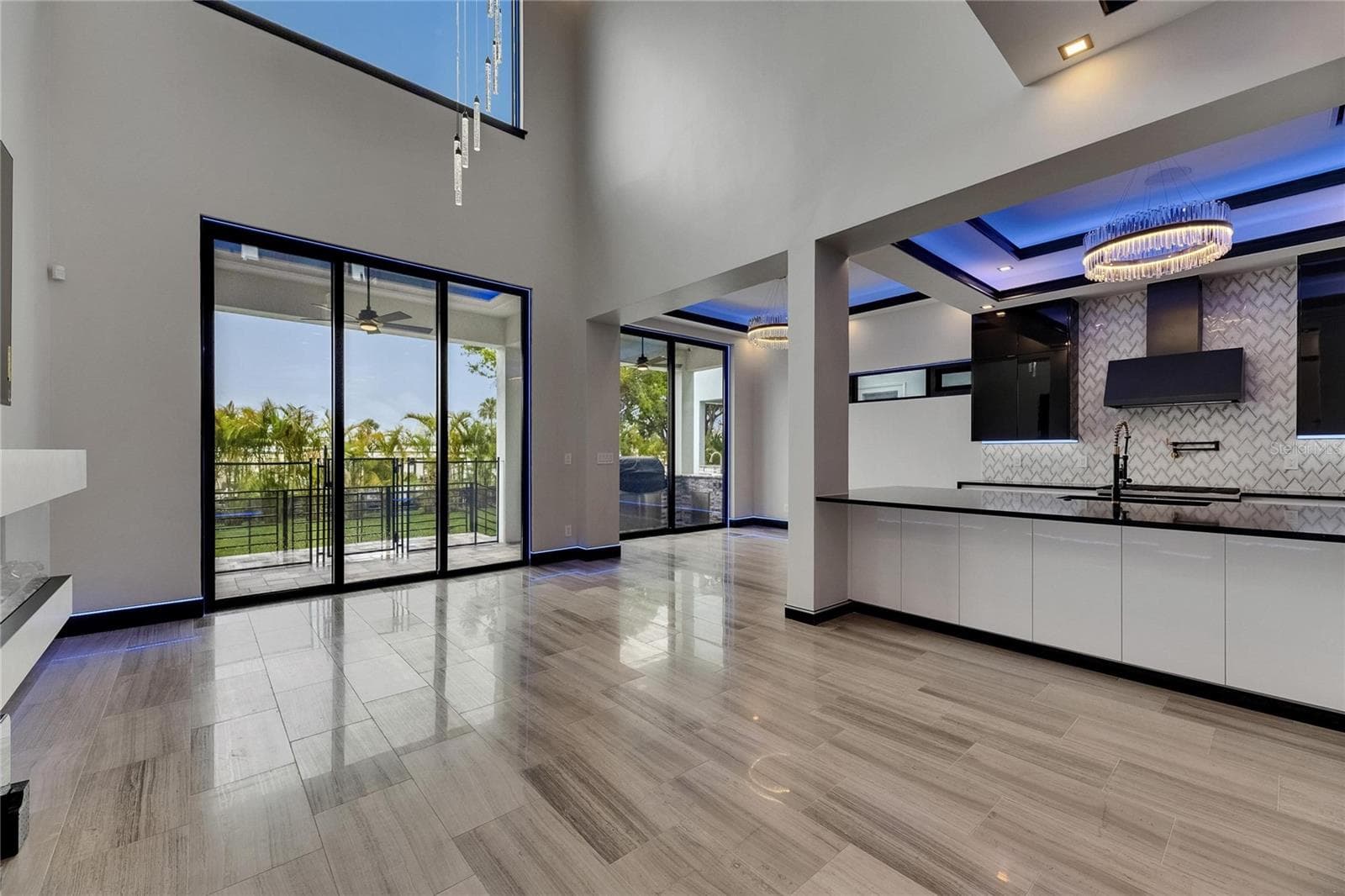 Single Family Residence at 6528 SIMONE SHORES CIR, APOLLO BEACH, photo 27 of 97