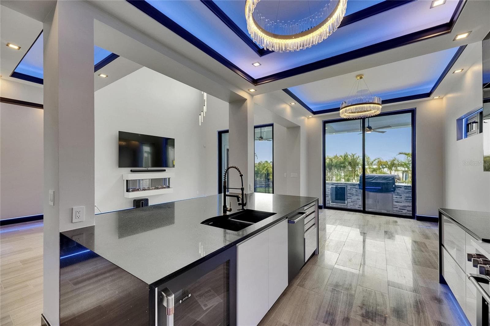 Single Family Residence at 6528 SIMONE SHORES CIR, APOLLO BEACH, photo 37 of 97
