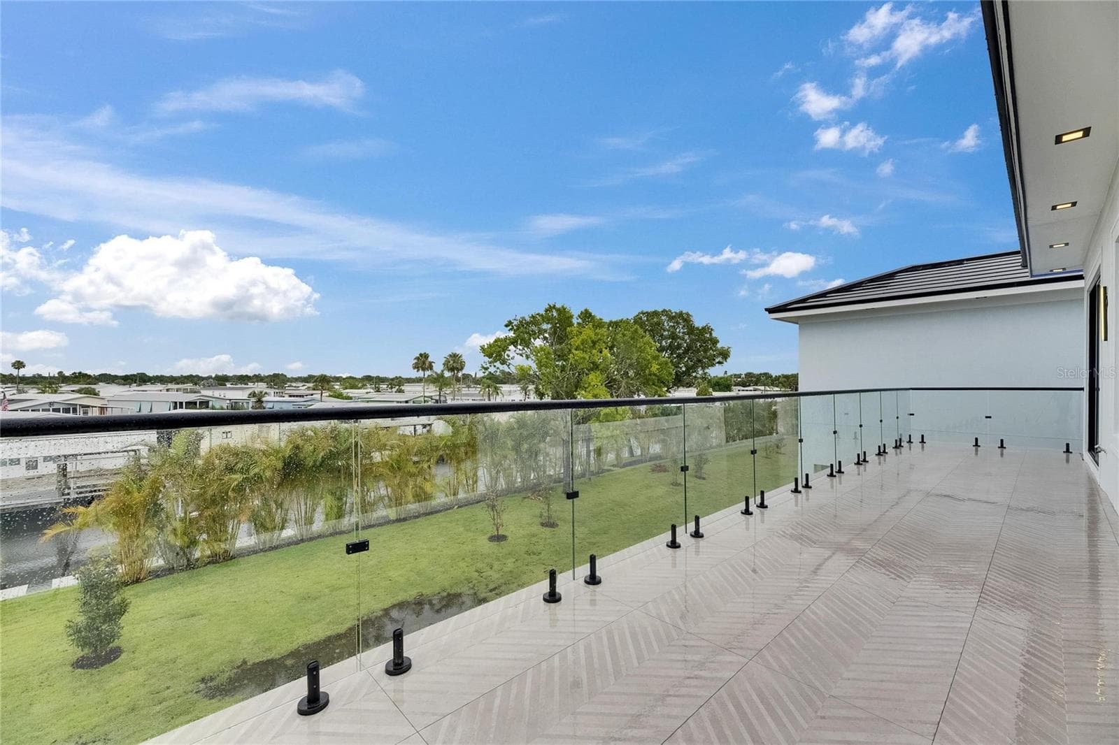 Single Family Residence at 6528 SIMONE SHORES CIR, APOLLO BEACH, photo 77 of 97