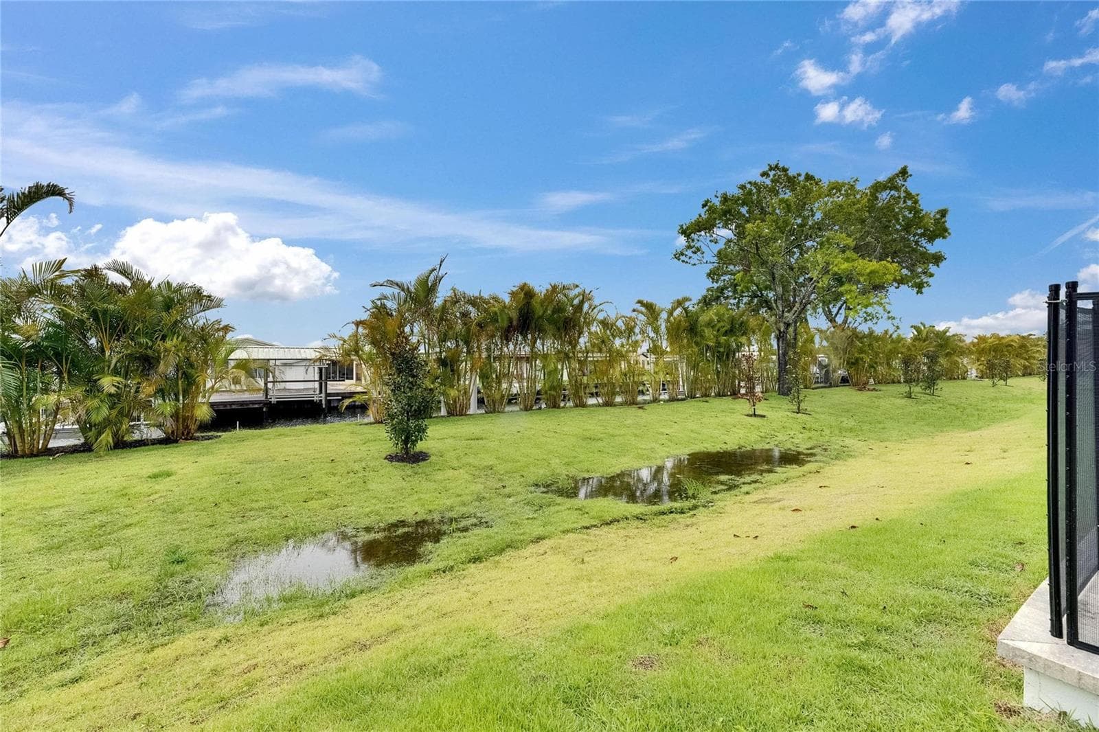Single Family Residence at 6528 SIMONE SHORES CIR, APOLLO BEACH, photo 87 of 97