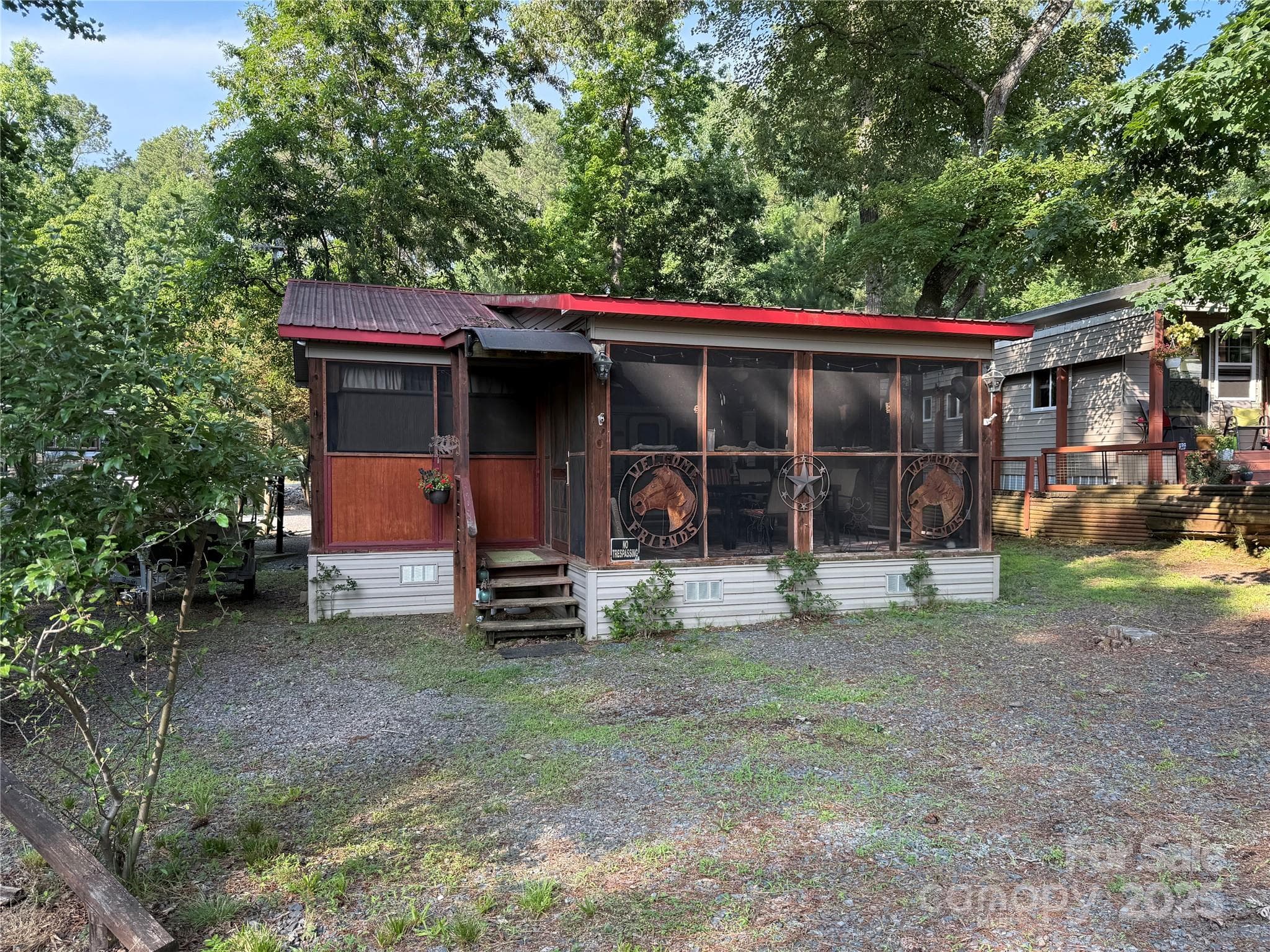 160/162 Arrowood Trail