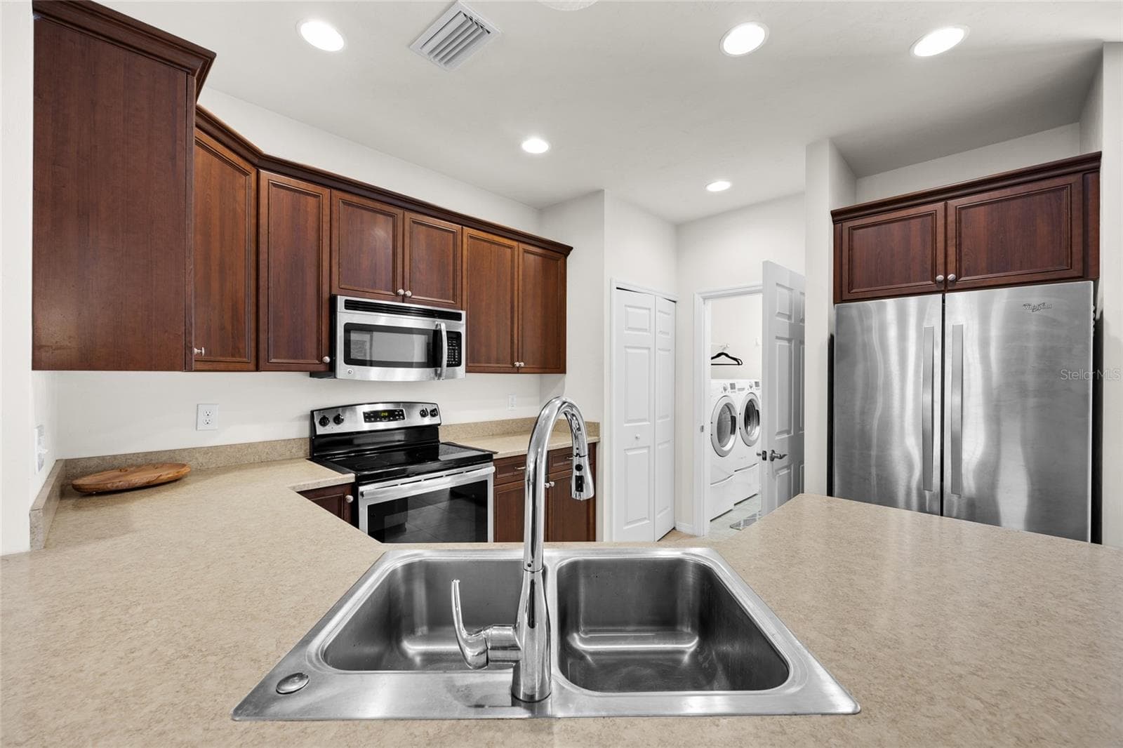 Townhouse at 12656 NW 11TH PL, NEWBERRY, photo 11 of 27