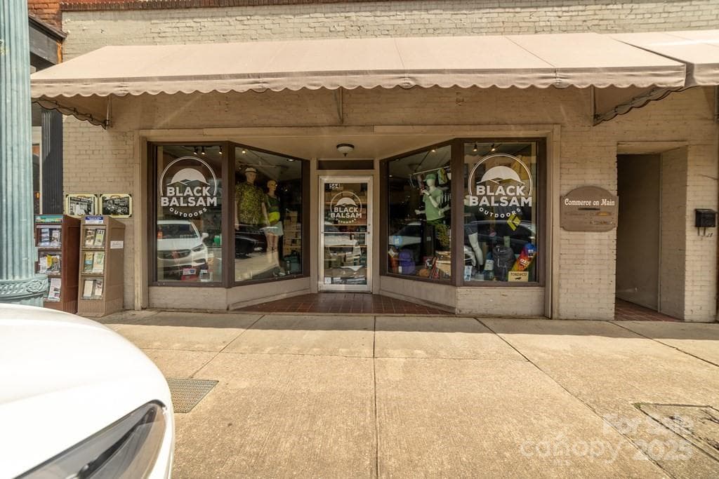Retail at 562 W Main Street, Sylva, photo 3 of 36