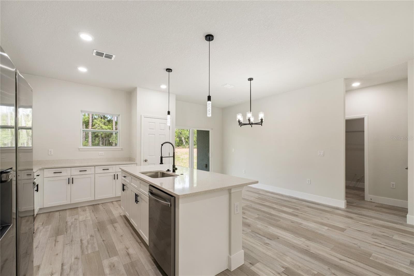 Single Family Residence at 10075 N CONRAD PT, CITRUS SPRINGS, photo 6 of 20