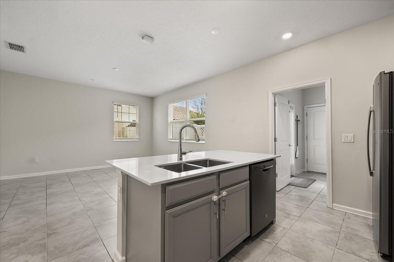 Townhouse at 2966 AQUA VIRGO LOOP #16, ORLANDO, photo 9 of 26