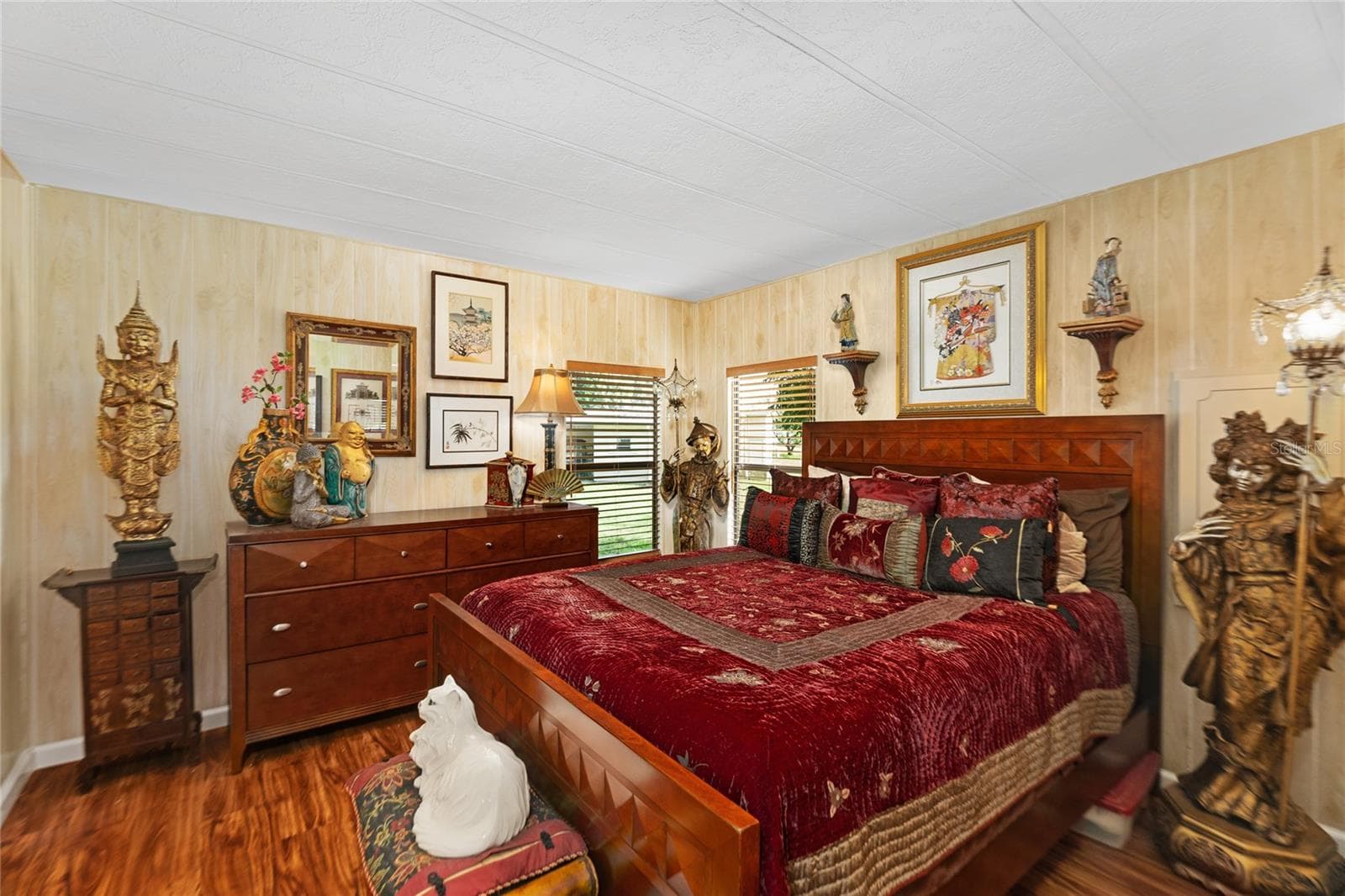 Guest bedroom - 2002 S CITRUS CIR #1728, ZELLWOOD