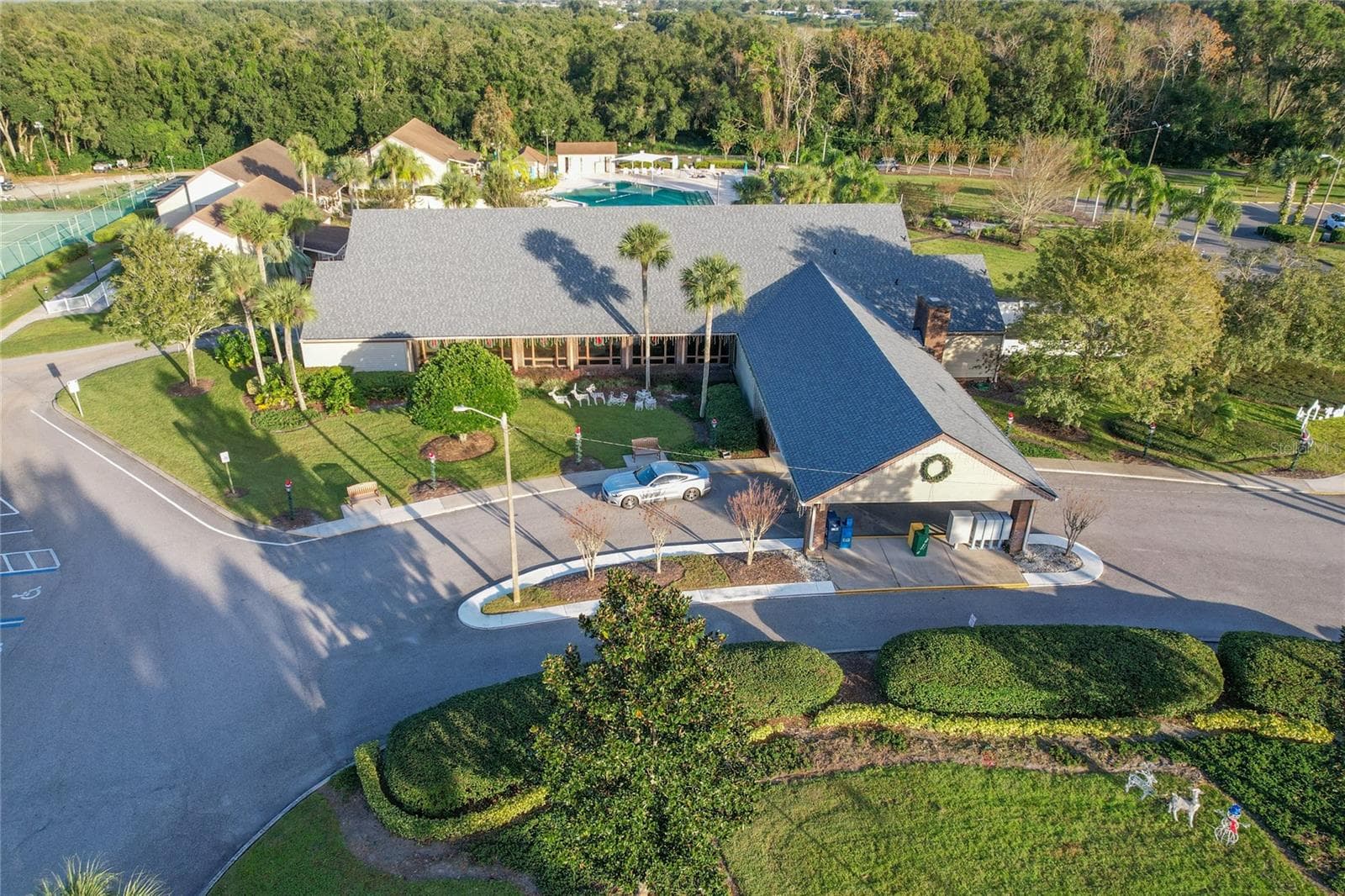 Main community amenities complex - 2002 S CITRUS CIR #1728, ZELLWOOD