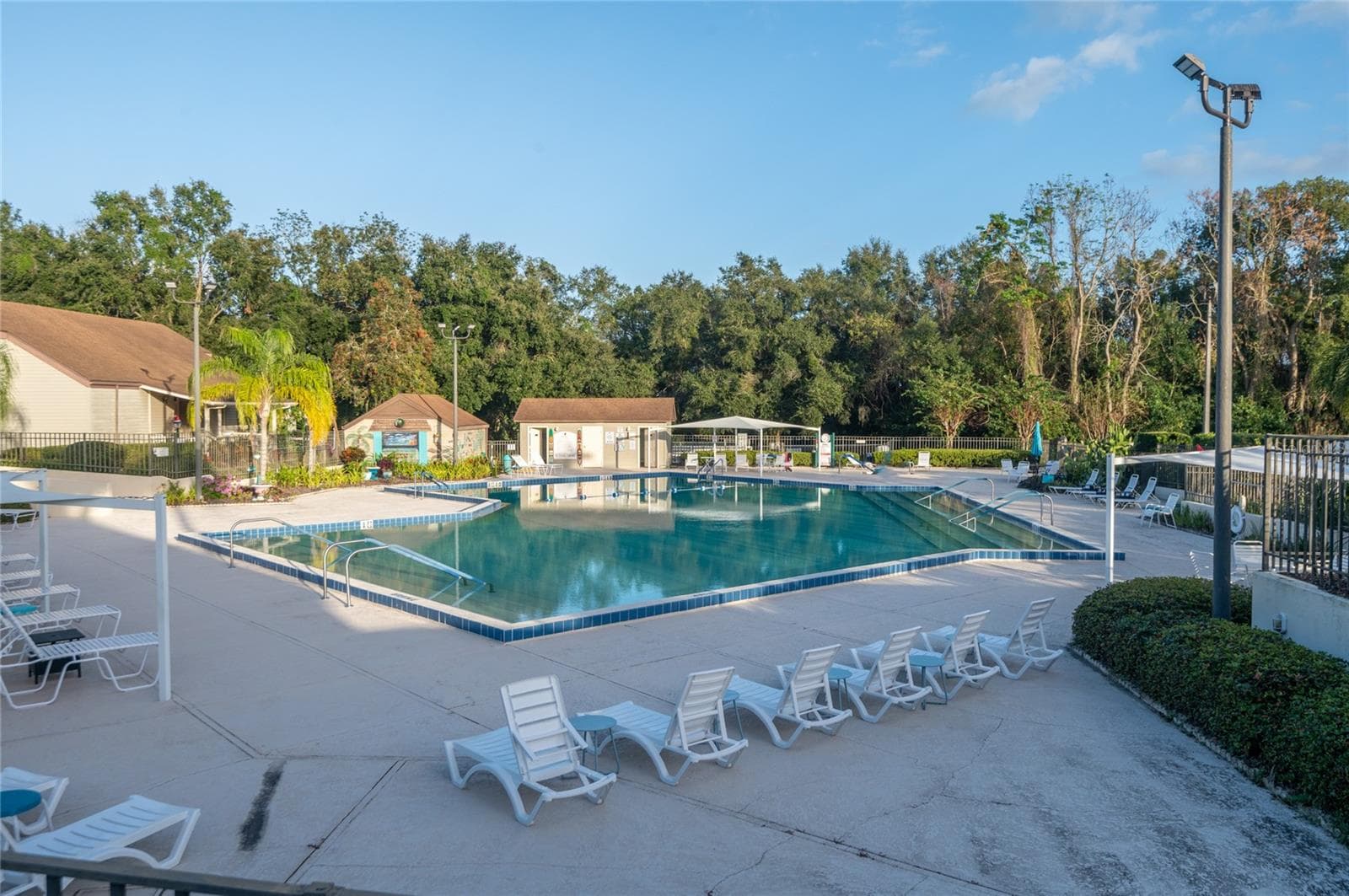 Heated community pool - 2002 S CITRUS CIR #1728, ZELLWOOD