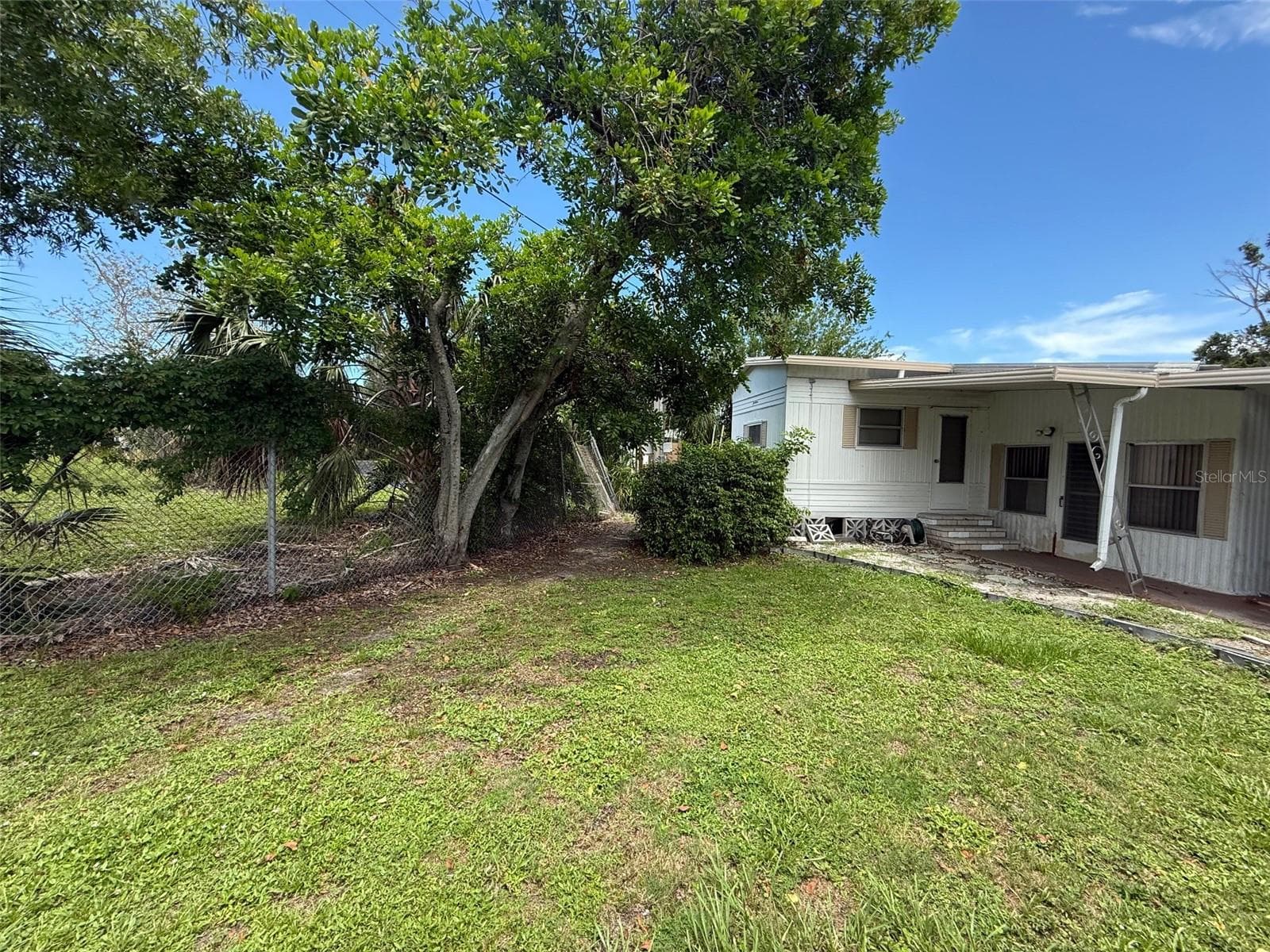 Mobile Home at 4845 BOCA RATON AVE, SARASOTA, photo 5 of 16
