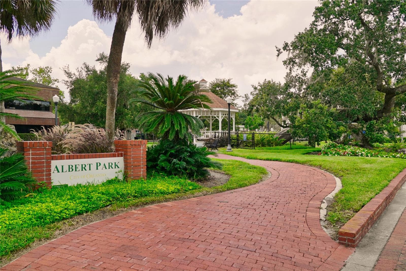 Single Family Residence at 3007 KNOLLWOOD CIR, ORLANDO, photo 36 of 41