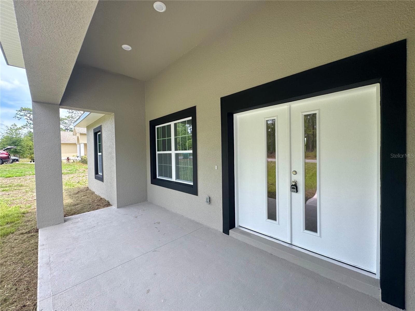 Single Family Residence at 628 W HERONSBILL LN, DUNNELLON, photo 5 of 29
