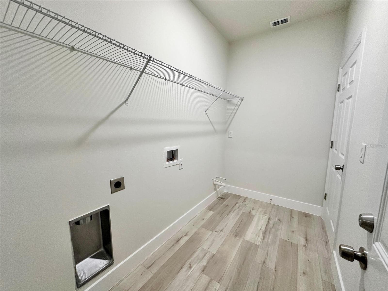 MODEL HOME - 628 W HERONSBILL LN, DUNNELLON