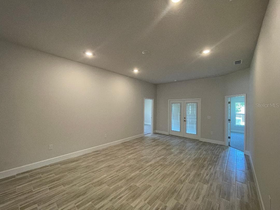 Single Family Residence at 13374 OGDEN GLADE RD, DADE CITY, photo 8 of 32