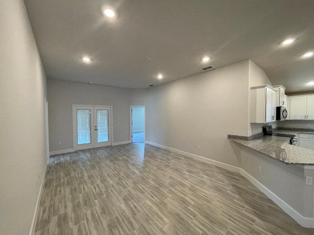 Single Family Residence at 13374 OGDEN GLADE RD, DADE CITY, photo 9 of 32