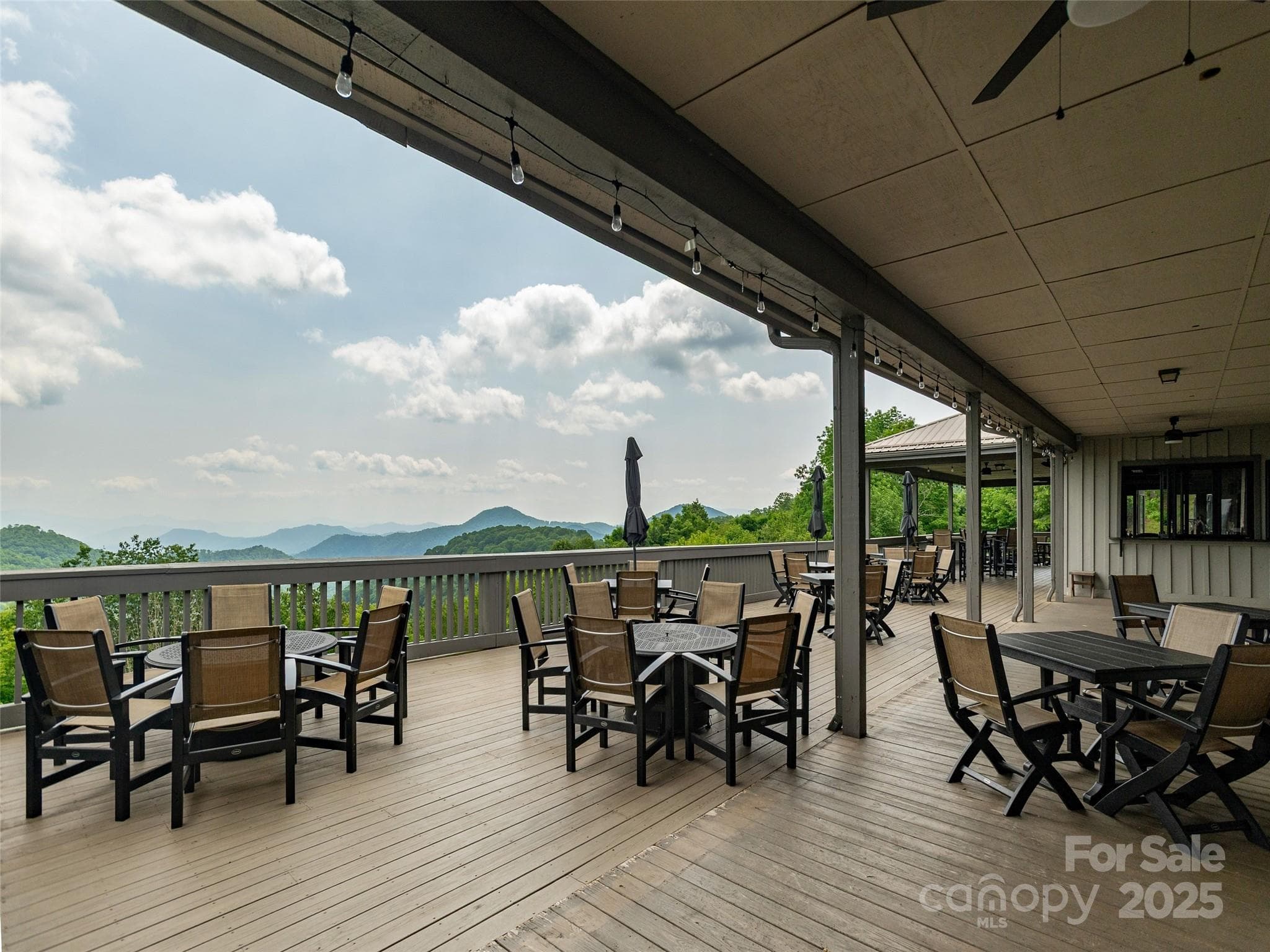 Country Club - Mars Hill
