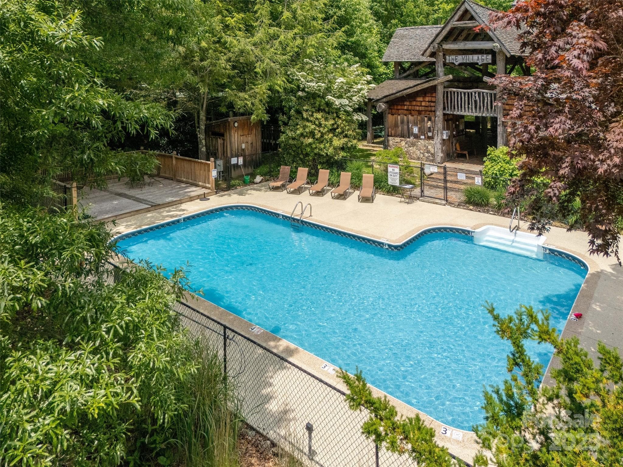 Community Amenities - Mars Hill