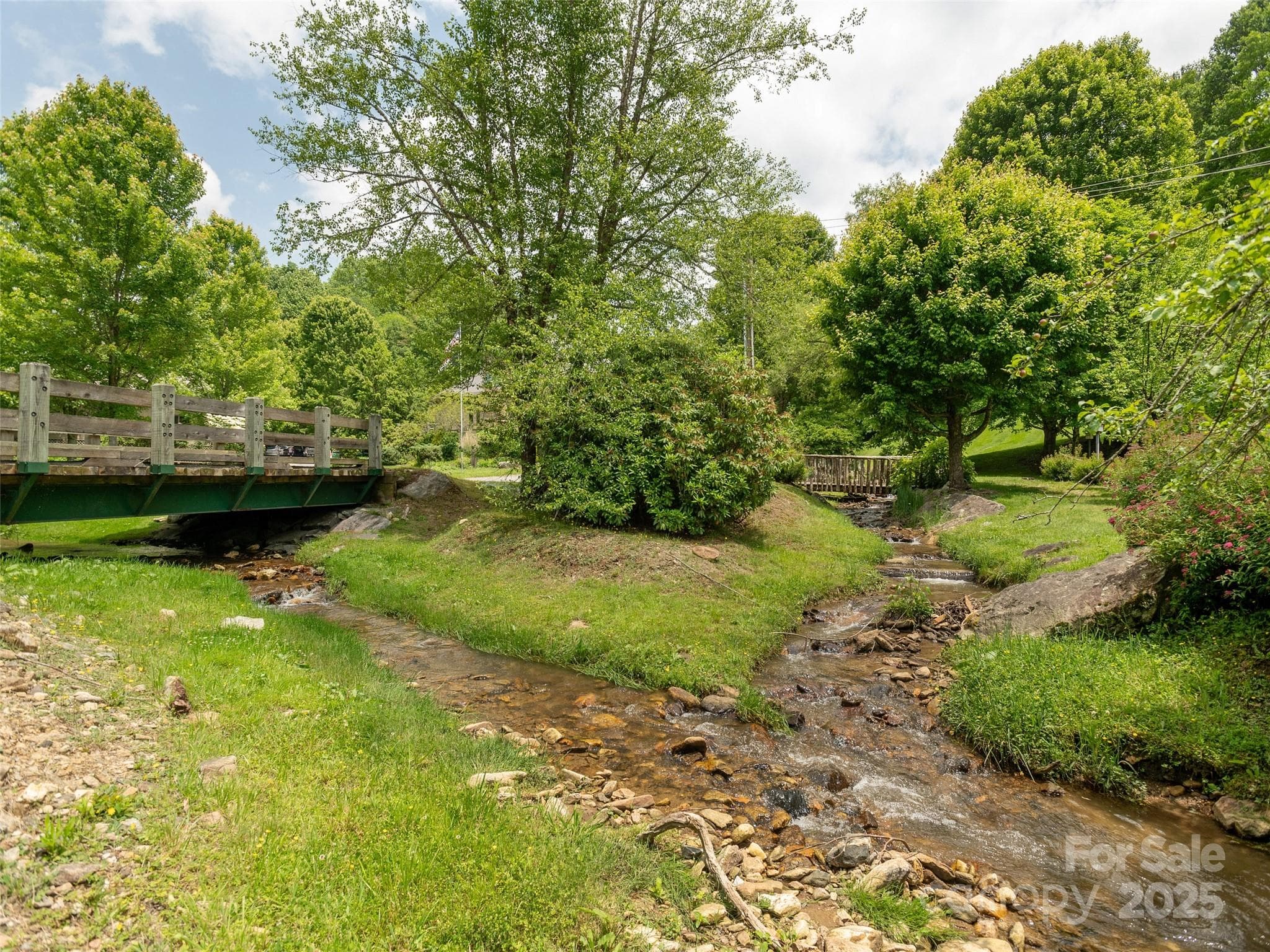 Community Amenities - Mars Hill