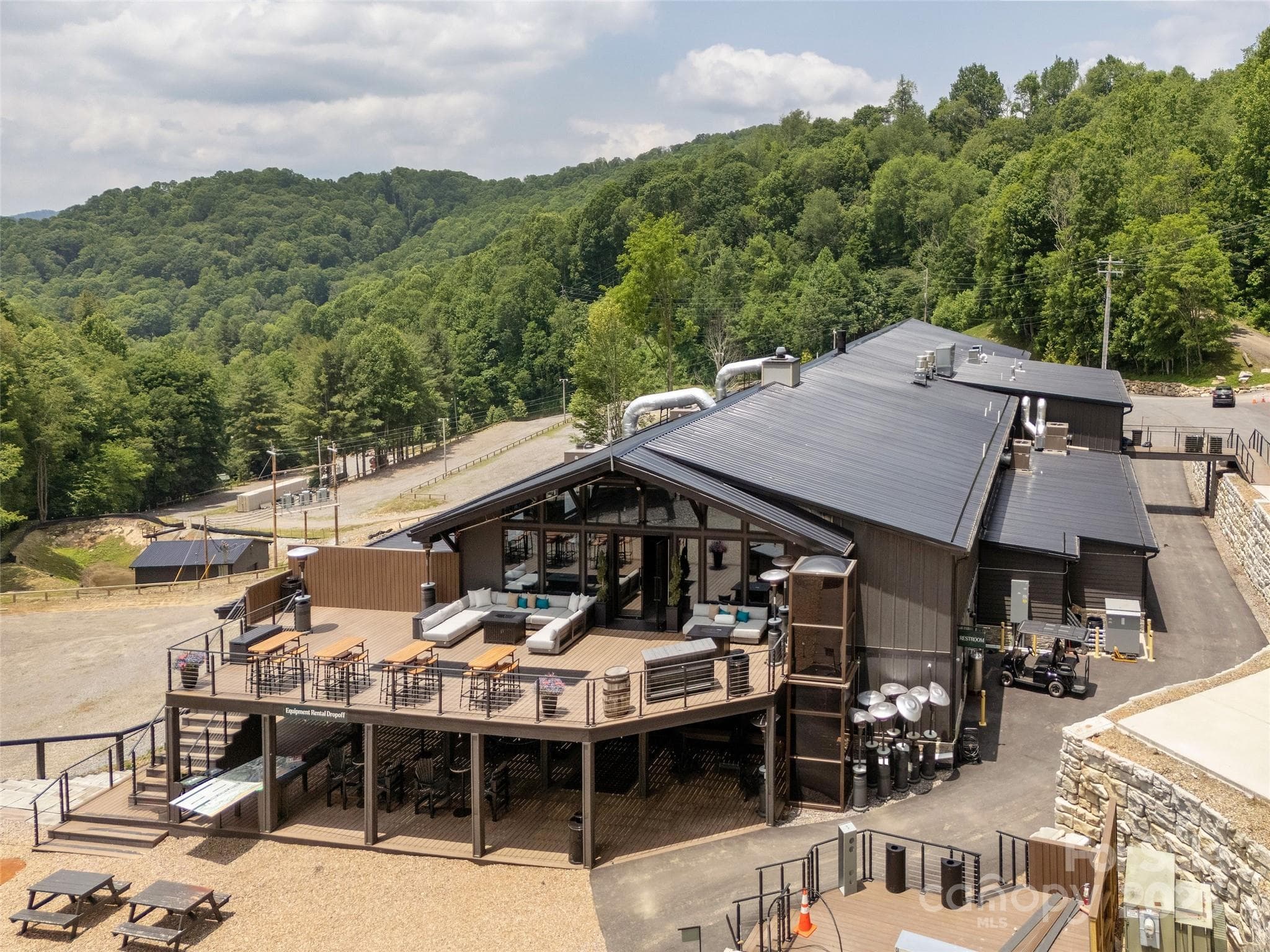 Ski Lodge & Restaurant - Mars Hill