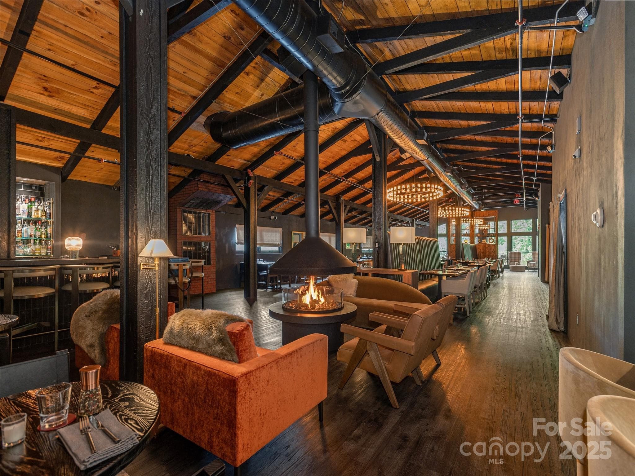Ski Lodge & Restaurant - Mars Hill