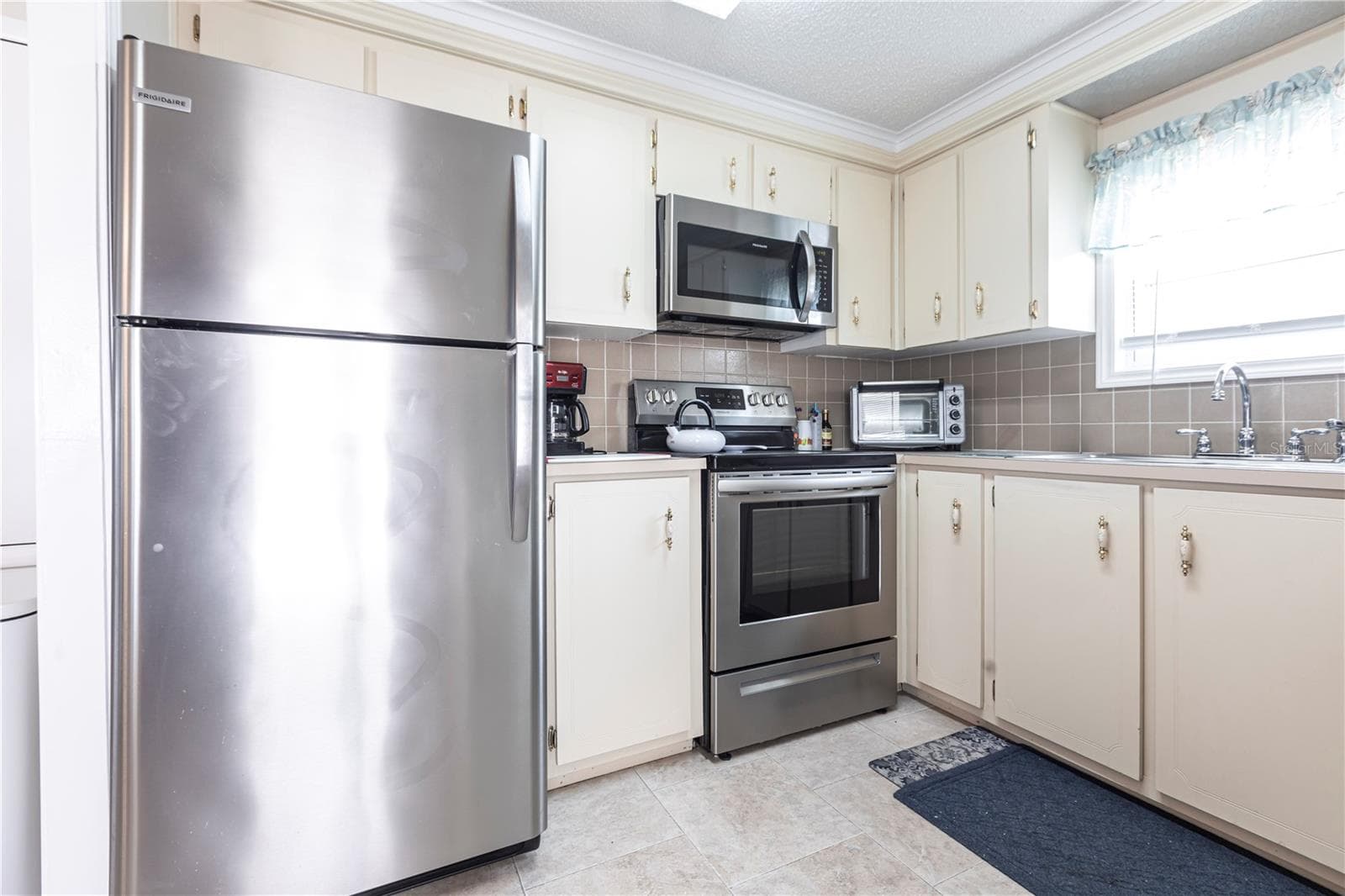 Manufactured Home at 2100 KINGS HWY #655, PORT CHARLOTTE, photo 10 of 74
