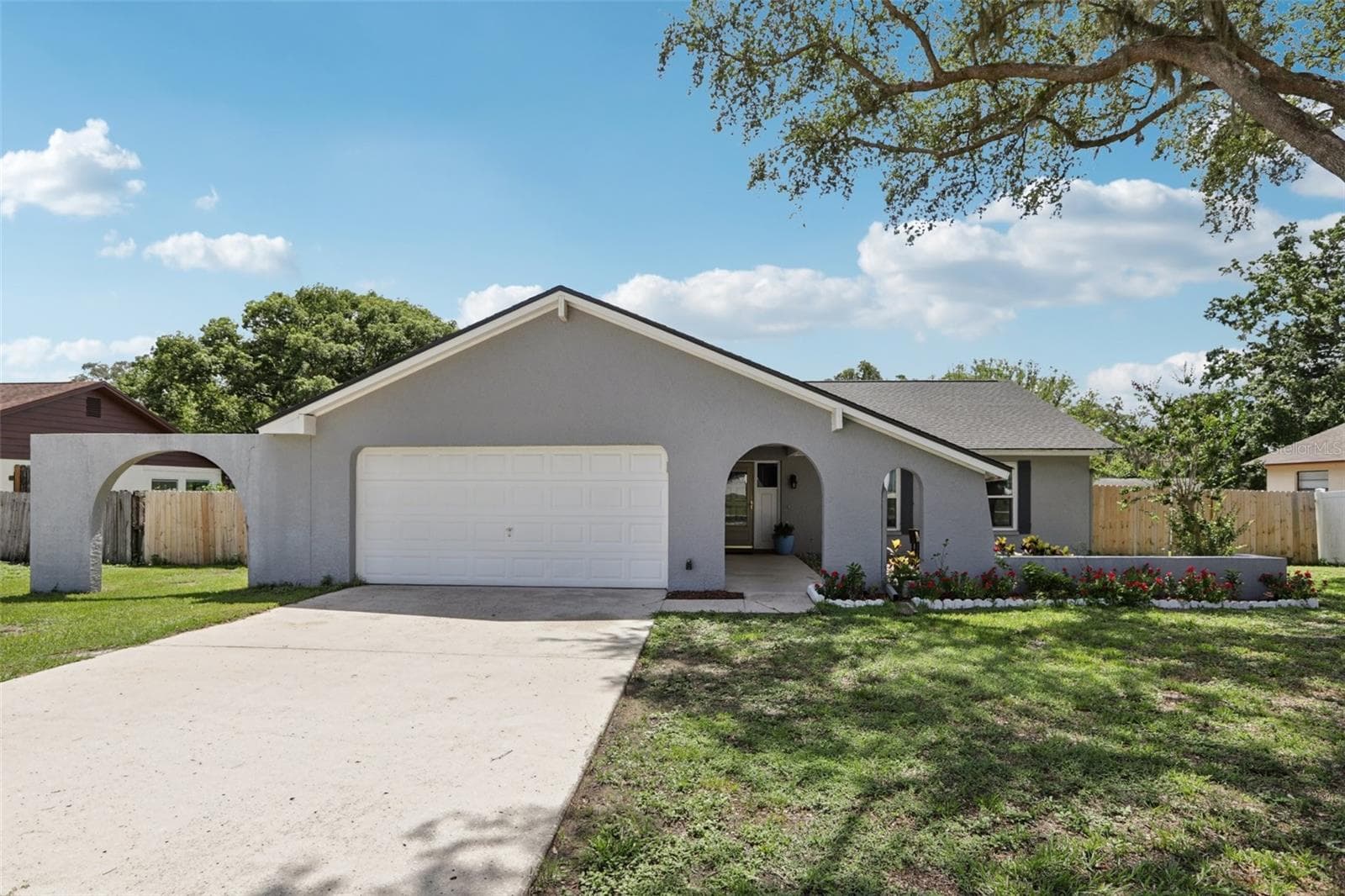 1009 BLACK KNIGHT DR