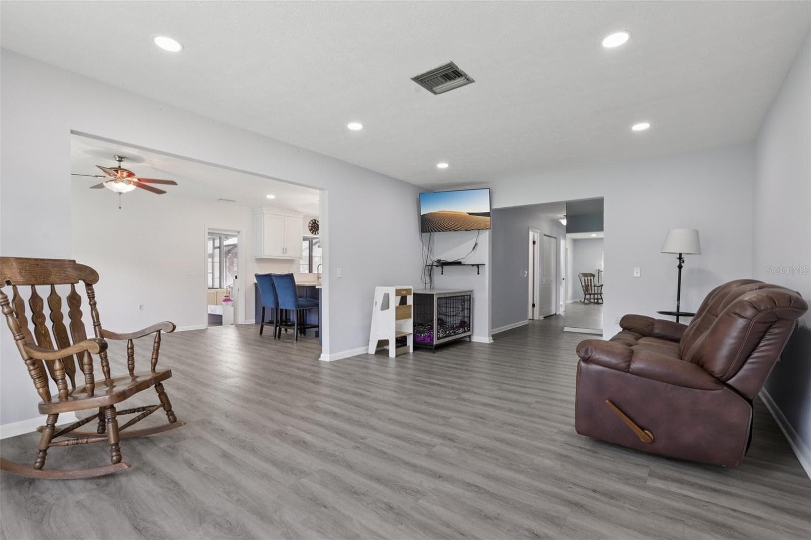 Single Family Residence at 1009 BLACK KNIGHT DR, VALRICO, photo 14 of 62