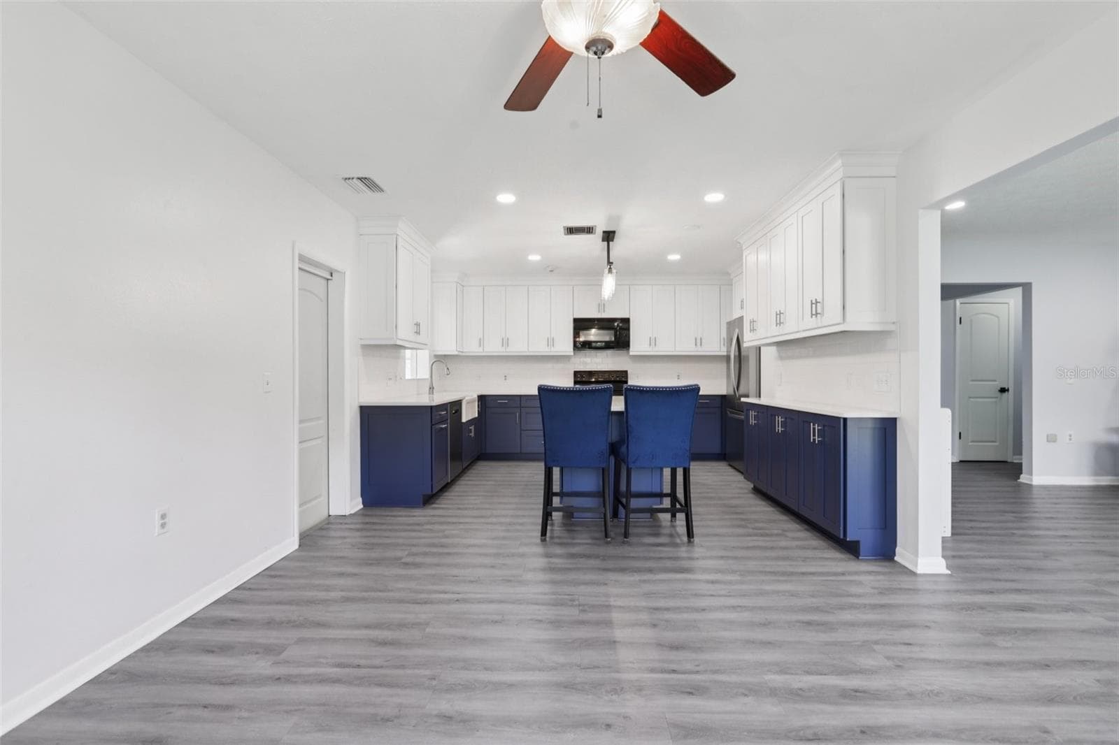 Single Family Residence at 1009 BLACK KNIGHT DR, VALRICO, photo 18 of 62
