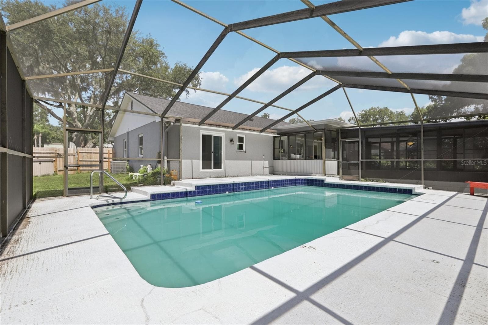 Single Family Residence at 1009 BLACK KNIGHT DR, VALRICO, photo 52 of 62