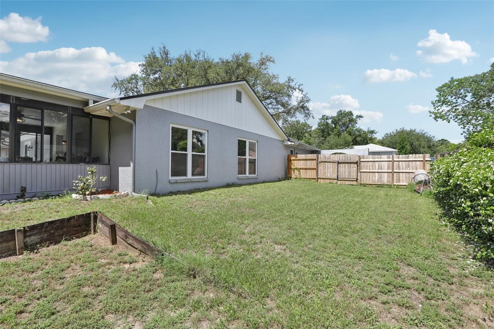 Single Family Residence at 1009 BLACK KNIGHT DR, VALRICO, photo 58 of 62
