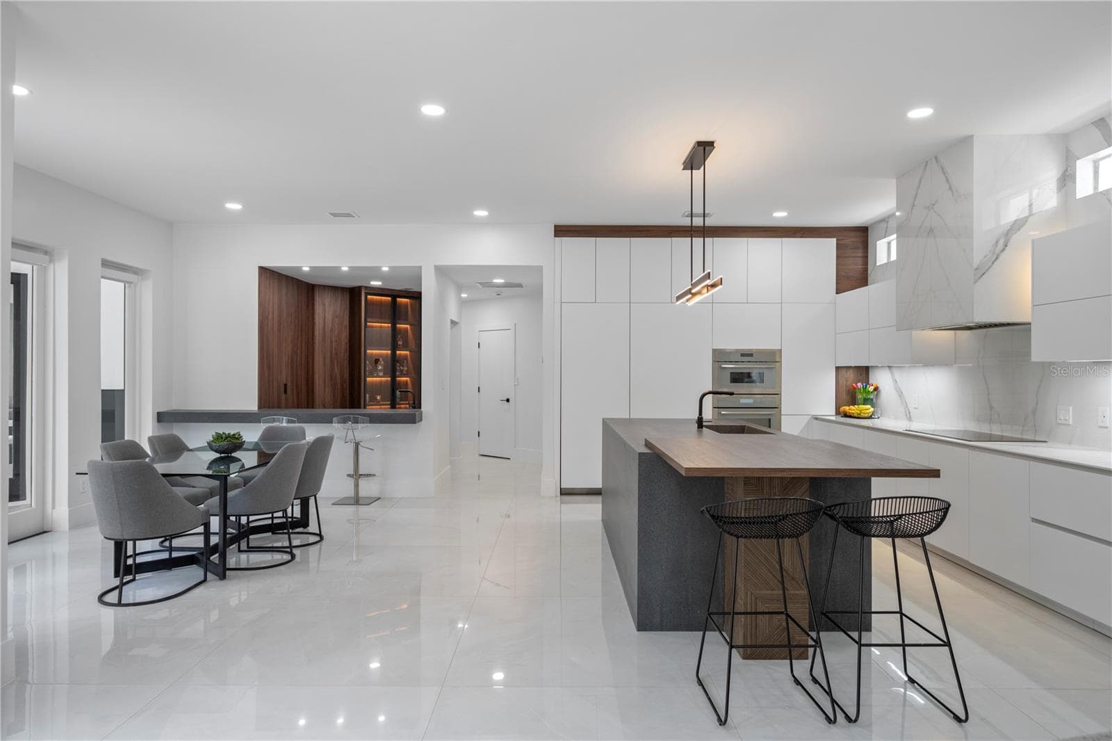 Single Family Residence at 10849 EMERALD CHASE DR, ORLANDO, photo 8 of 56