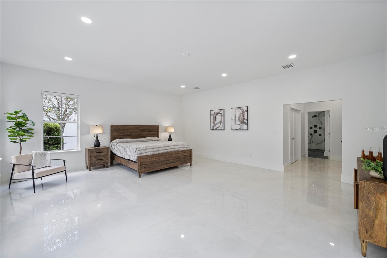 Single Family Residence at 10849 EMERALD CHASE DR, ORLANDO, photo 14 of 56