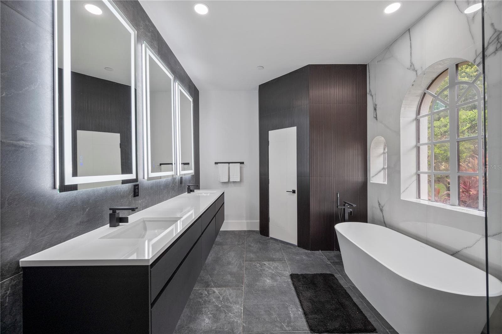Single Family Residence at 10849 EMERALD CHASE DR, ORLANDO, photo 18 of 56