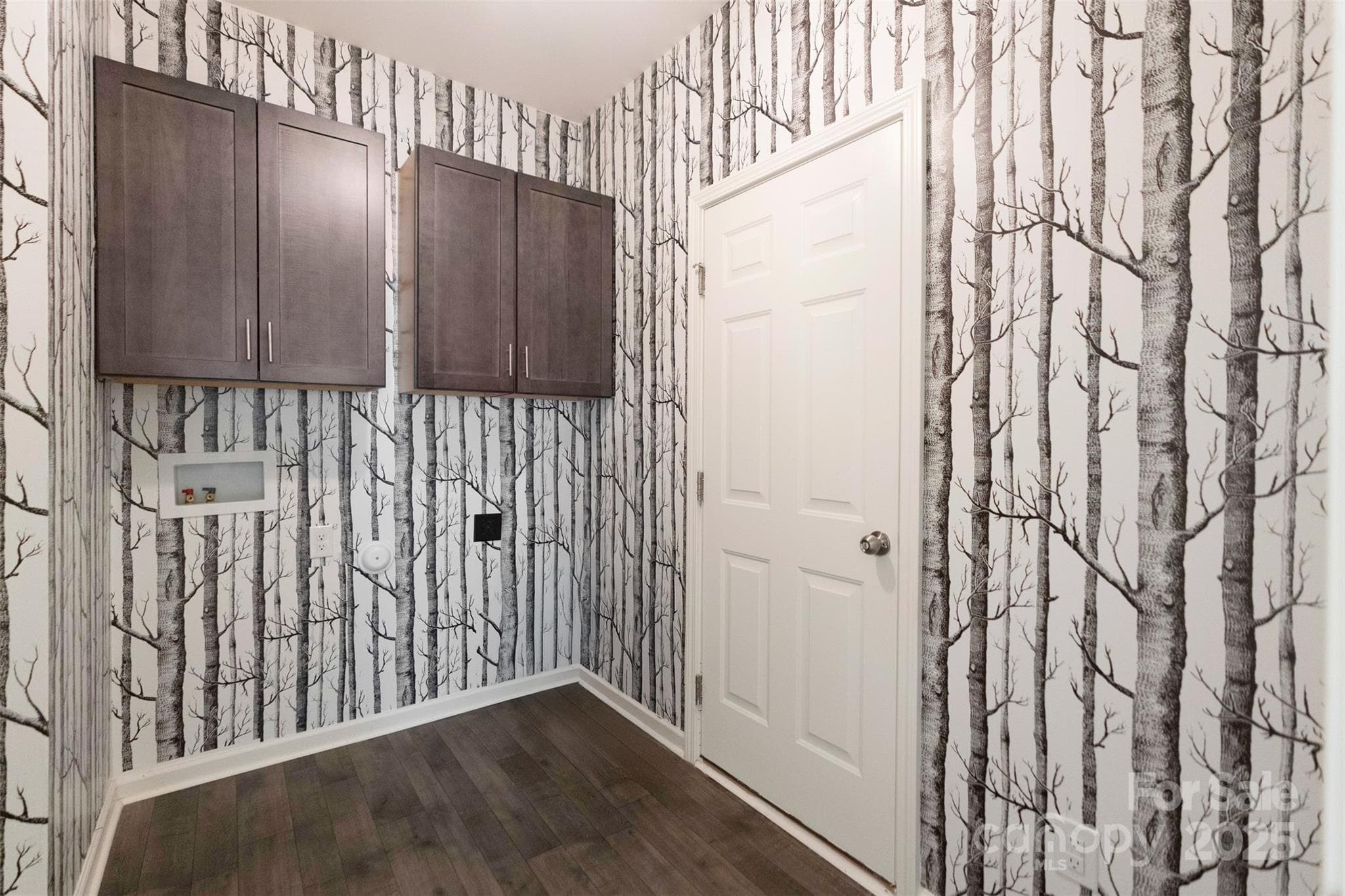 Single Family Residence at 117 Carmine Court, Troutman, photo 9 of 48