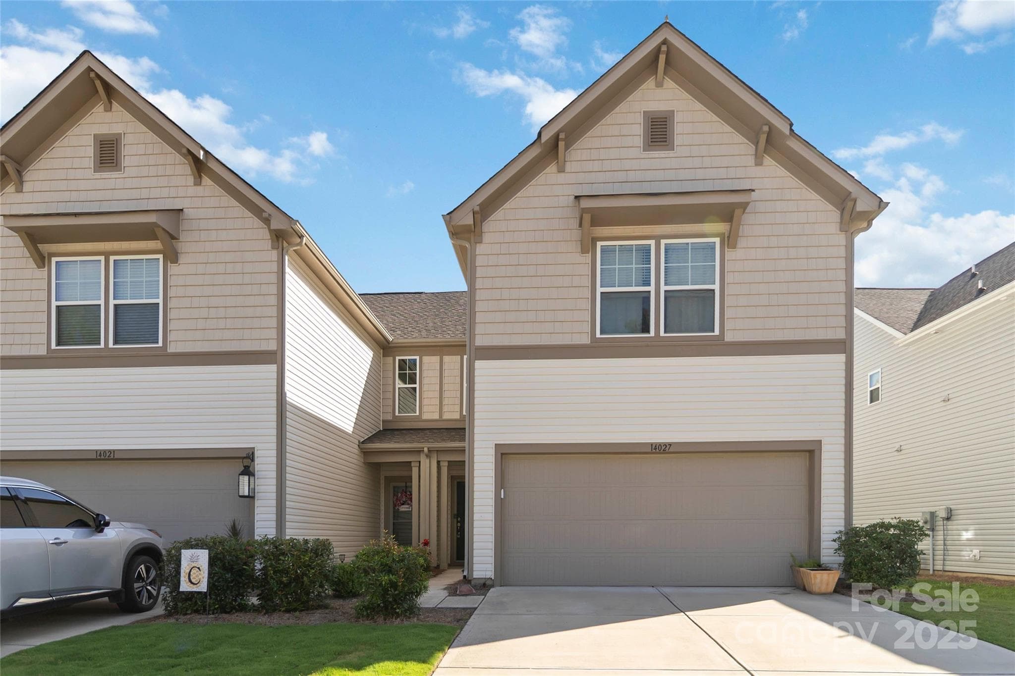 Townhouse at 14027 Clayborn Street, Midland, photo 3 of 35
