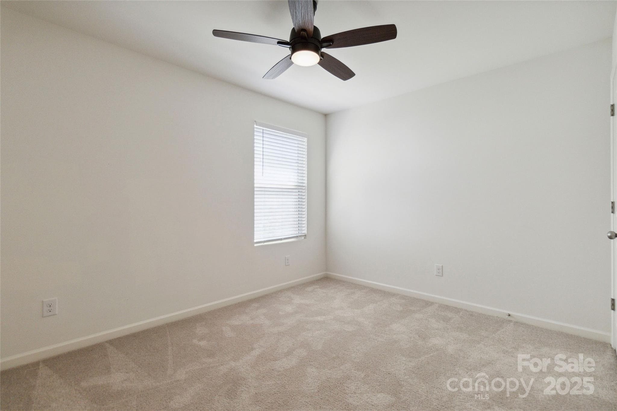 Townhouse at 14027 Clayborn Street, Midland, photo 26 of 35