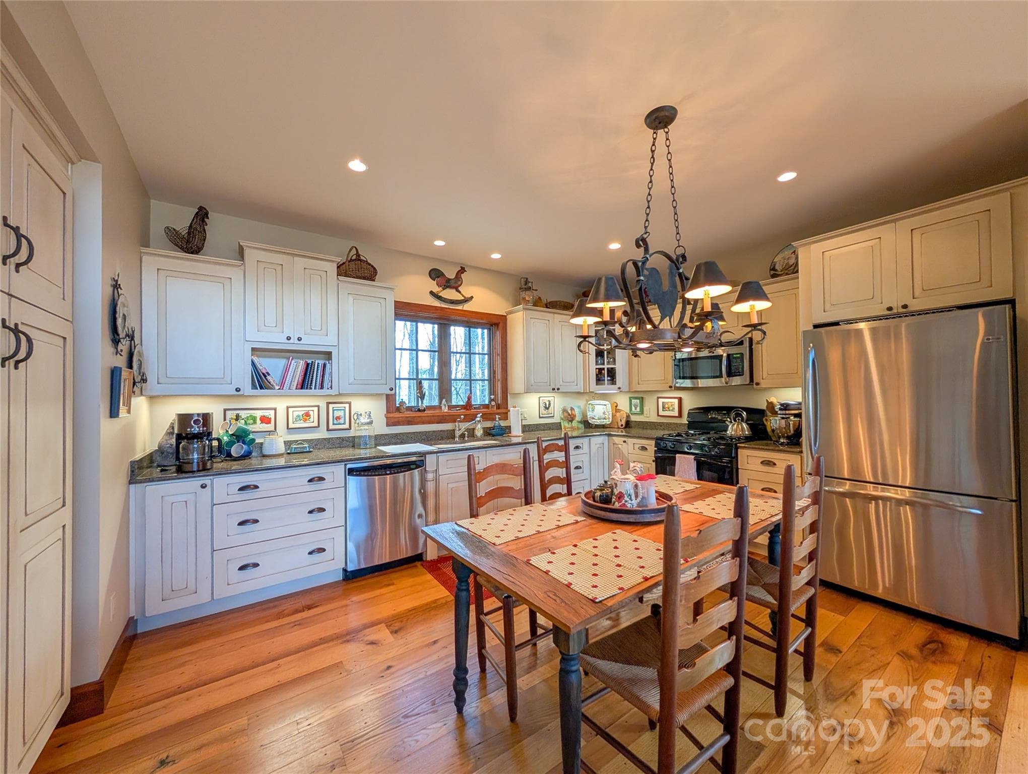 Single Family Residence at Burnsville, photo 25 of 48