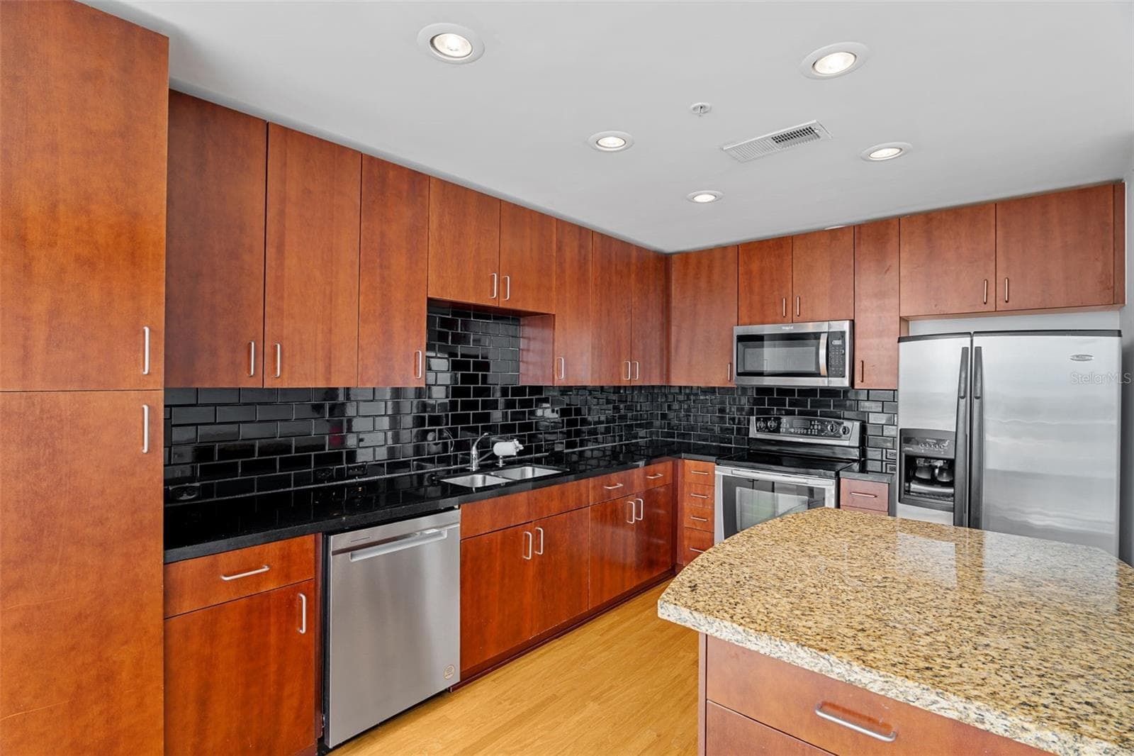 Condominium at 155 S COURT AVE #2008, ORLANDO, photo 18 of 26