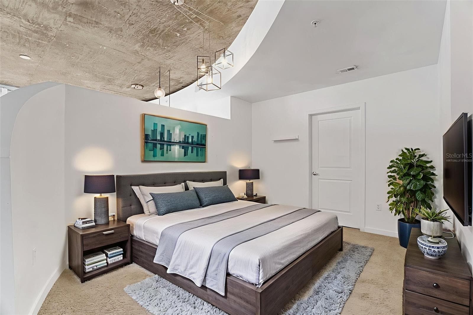 Virtually Staged - 155 S COURT AVE #2008, ORLANDO