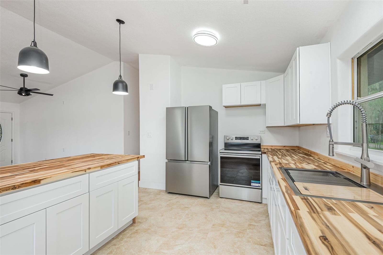 Single Family Residence at 4085 CYPRESS BEND, GENEVA, photo 10 of 17