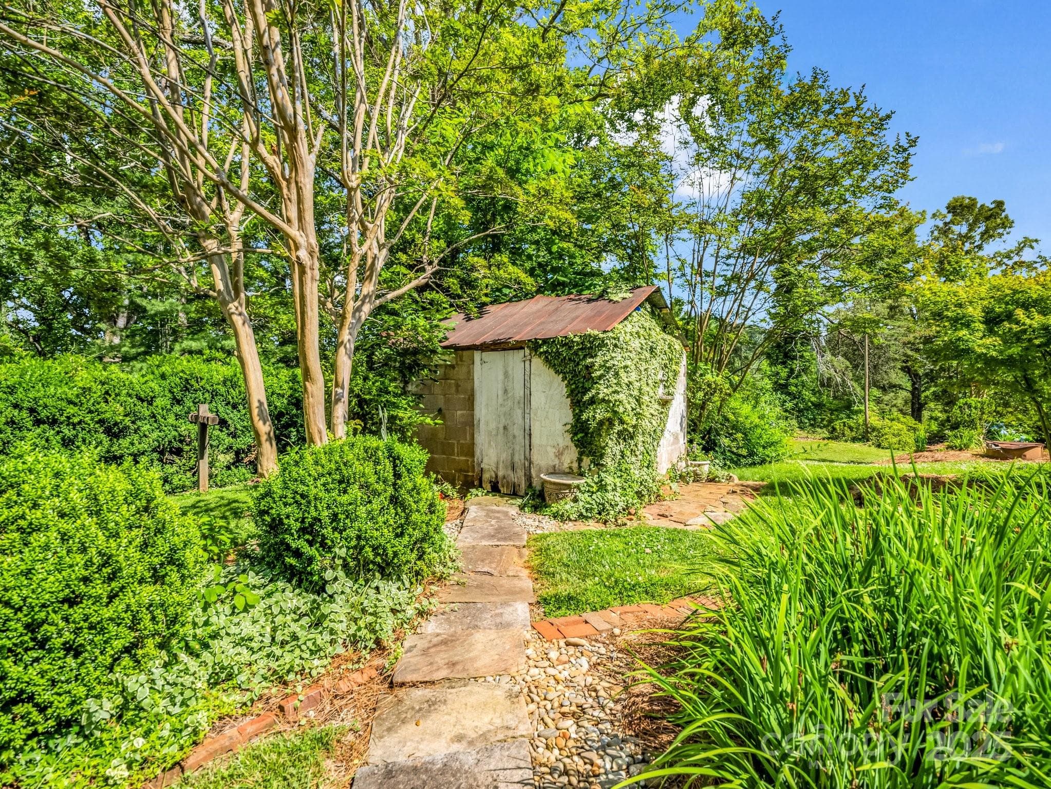 Small shed - Lake Lure