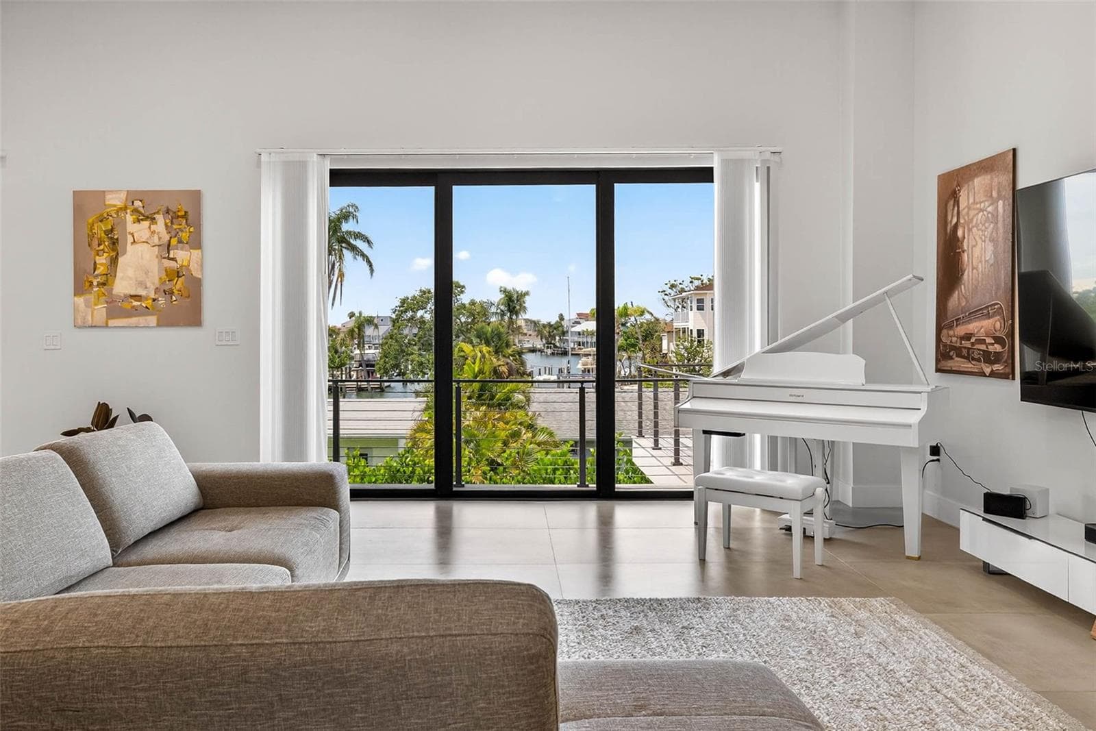 Single Family Residence at 131 FOREST HILLS DR, REDINGTON SHORES, photo 14 of 63