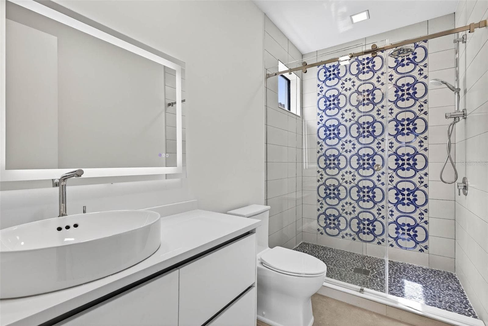 Guest  Bathroom 1 - 131 FOREST HILLS DR, REDINGTON SHORES