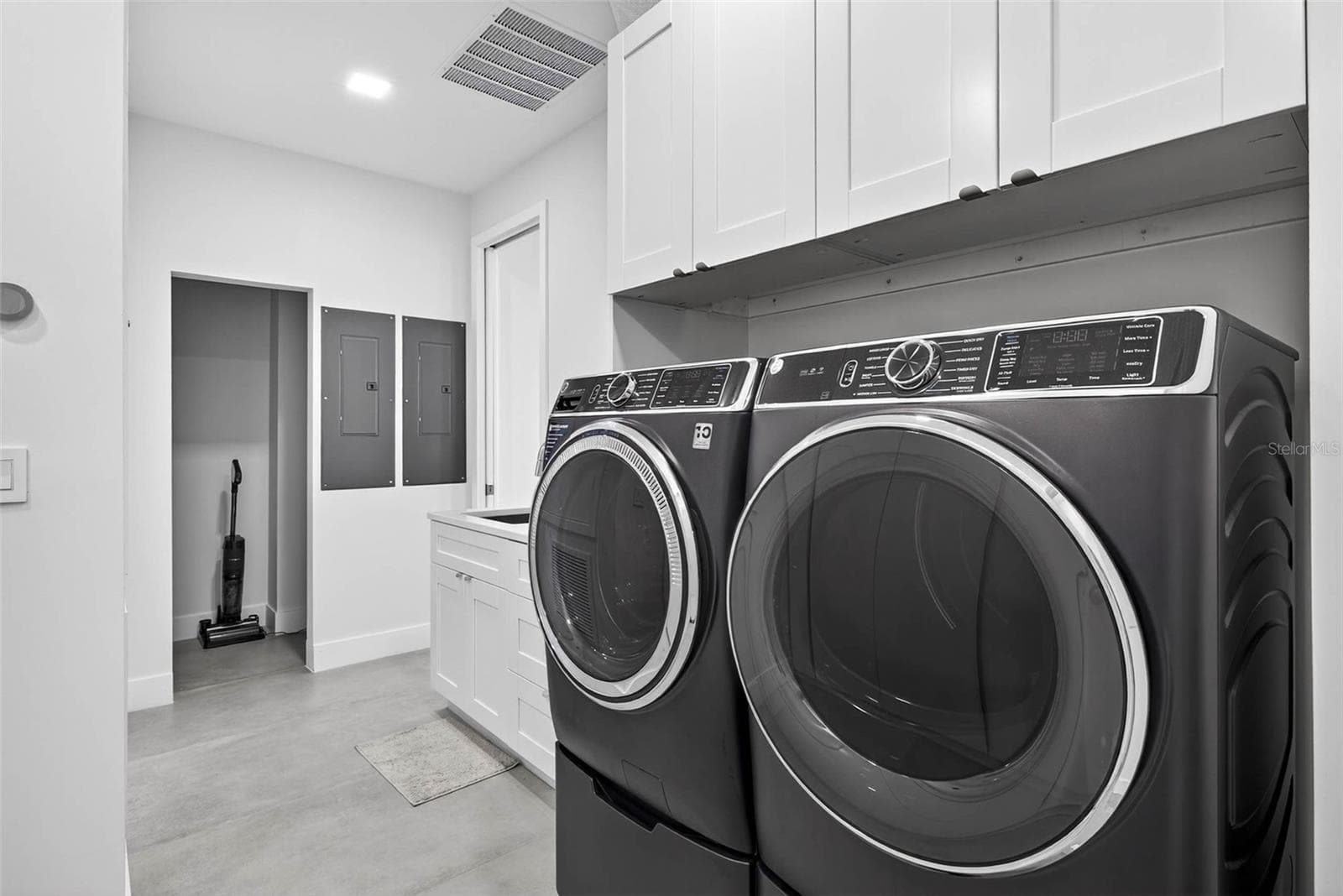 Laundry Room - 131 FOREST HILLS DR, REDINGTON SHORES