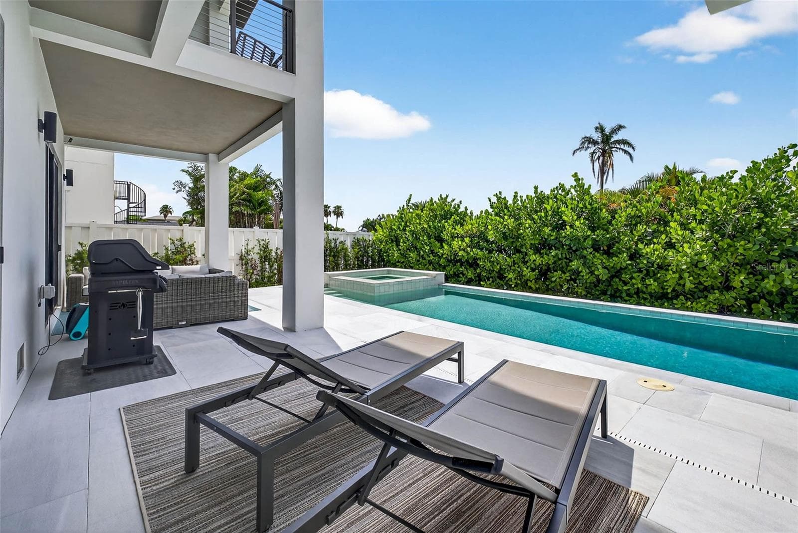 Single Family Residence at 131 FOREST HILLS DR, REDINGTON SHORES, photo 43 of 63