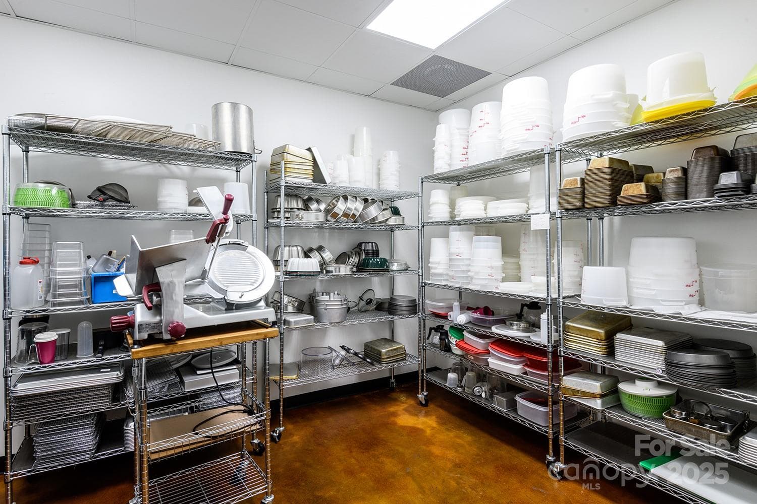 Food/Beverage at 107 Light Street, Lenoir, photo 23 of 35