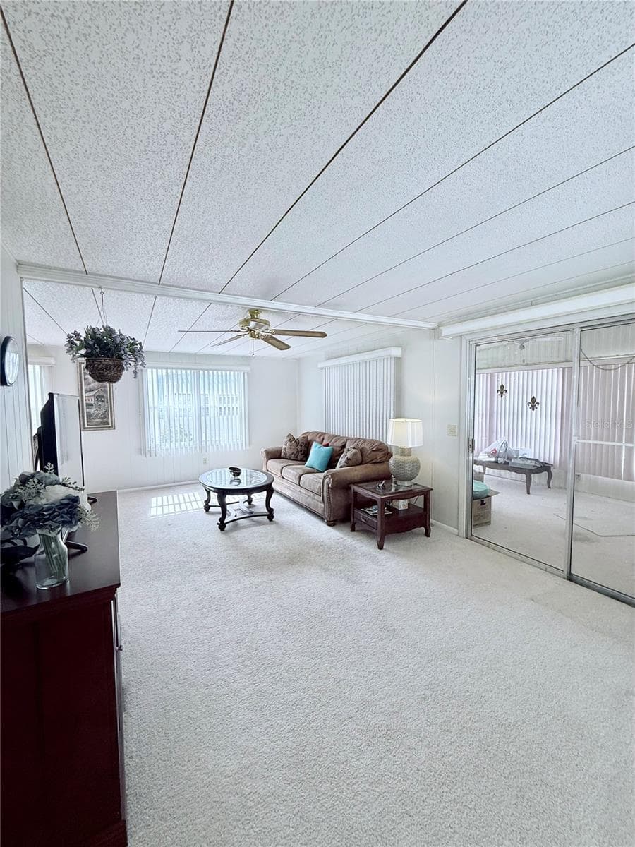 Mobile Home at 622 ELIZABETH LN, LAKELAND, photo 16 of 28