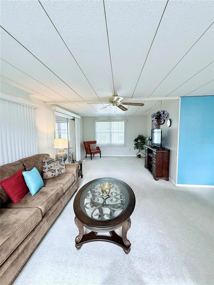 Mobile Home at 622 ELIZABETH LN, LAKELAND, photo 19 of 28