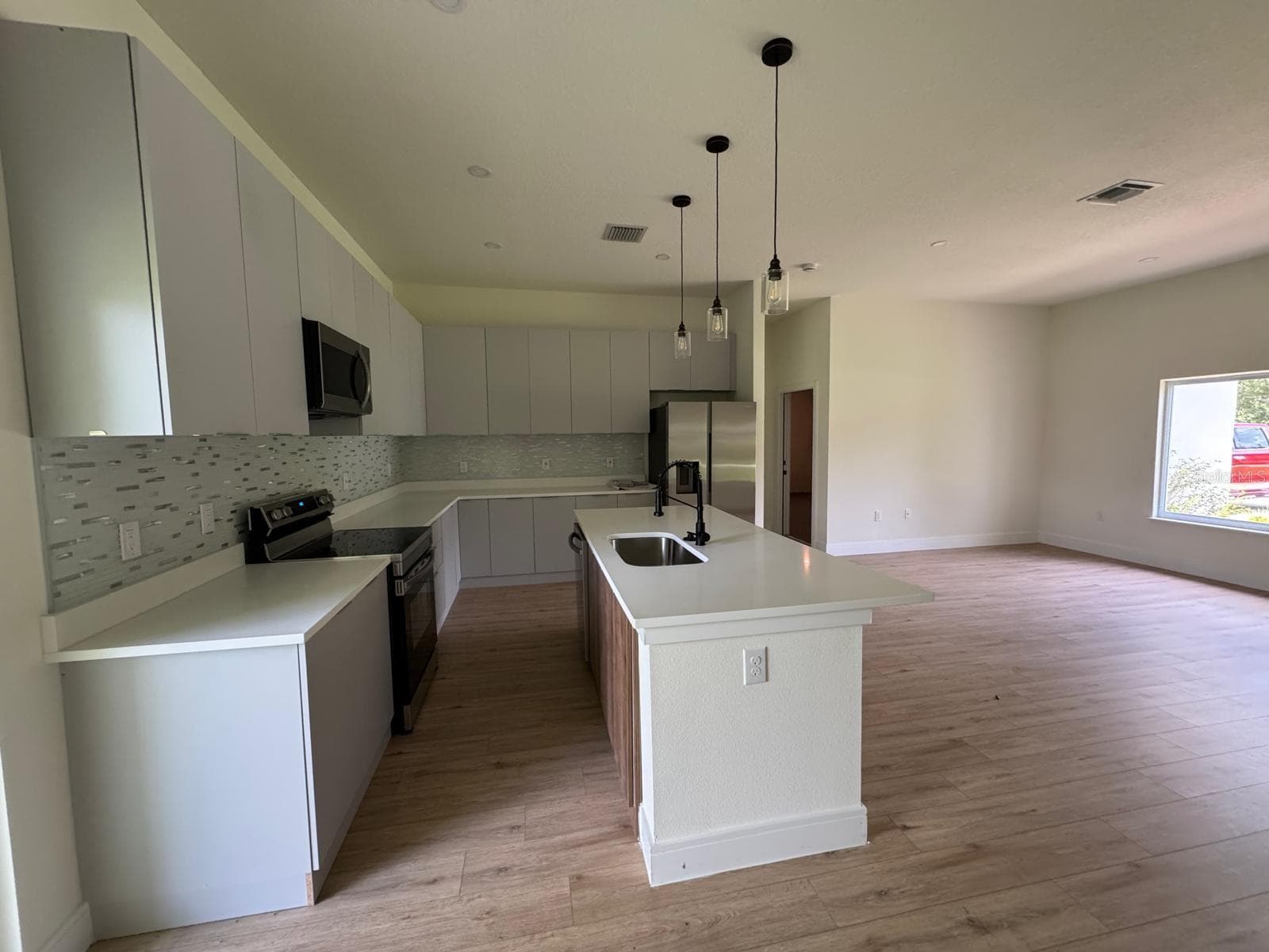 Single Family Residence at 353 WARRINGTON BLVD, PORT CHARLOTTE, photo 4 of 20