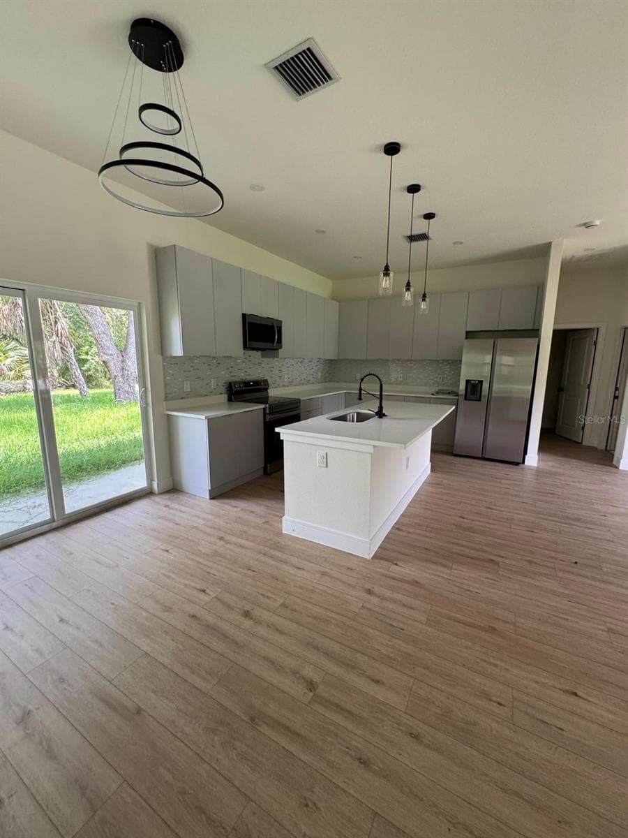 Single Family Residence at 353 WARRINGTON BLVD, PORT CHARLOTTE, photo 6 of 20