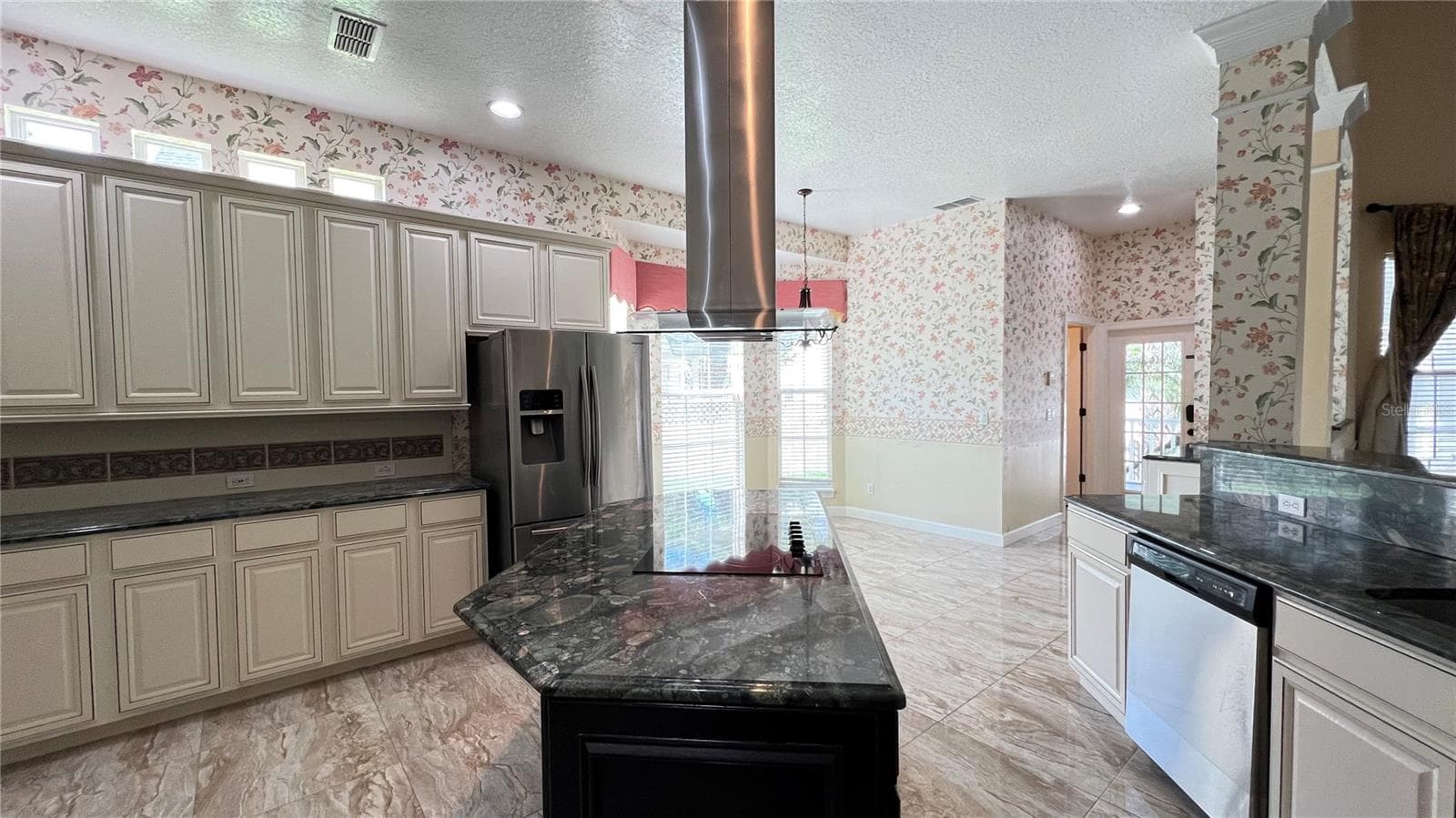 Single Family Residence at 934 WESTPARK DR, CELEBRATION, photo 47 of 90